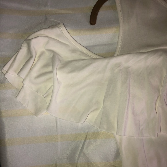 Ten Sixty Sherman Ruffled Cold-Shoulder Top - Picture 6 of 8